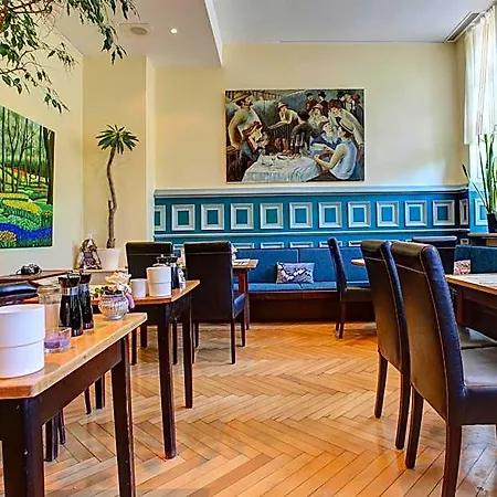 Отель Trip Blankenburg 3*